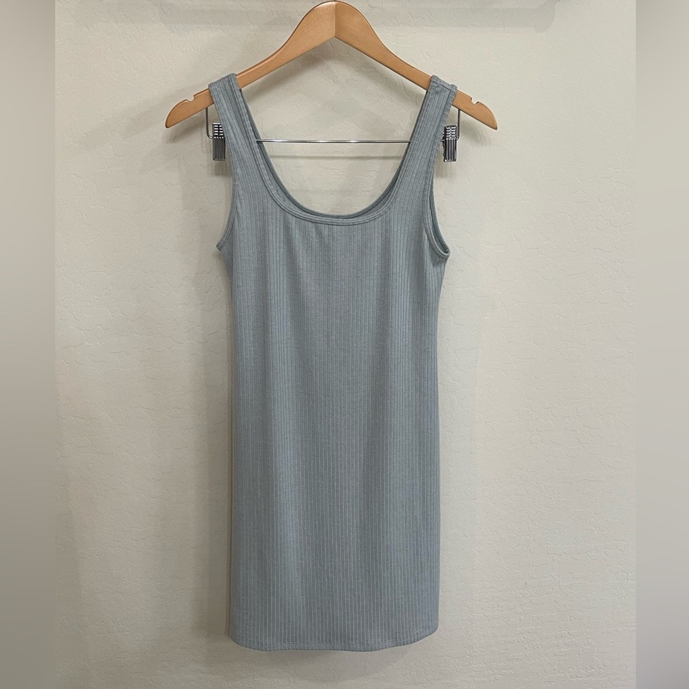 Abercrombie & Fitch Light Gray Sleeveless Ribbed Dress